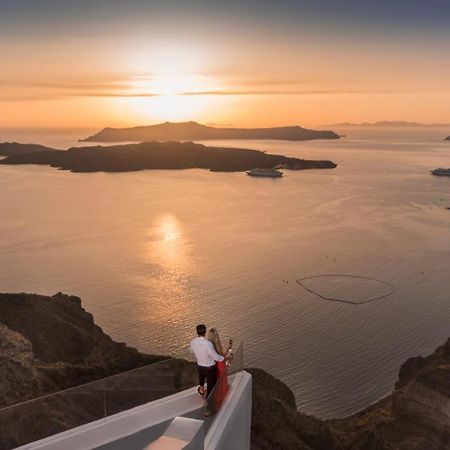Symphony Suites Santorini Pýrgos Zimmer foto